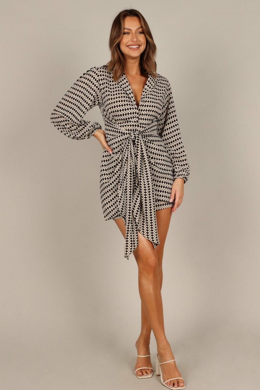 Dresses * | Petal & Pup Best Sellers Abbie Wrap Long Sleeve Mini Dress Black/White