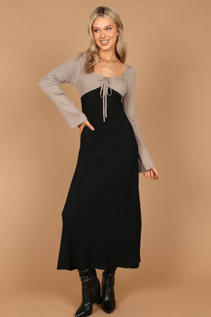 Dresses * | Petal & Pup Best Sellers Lirique Long Sleeve Maxi Dress Black/Grey