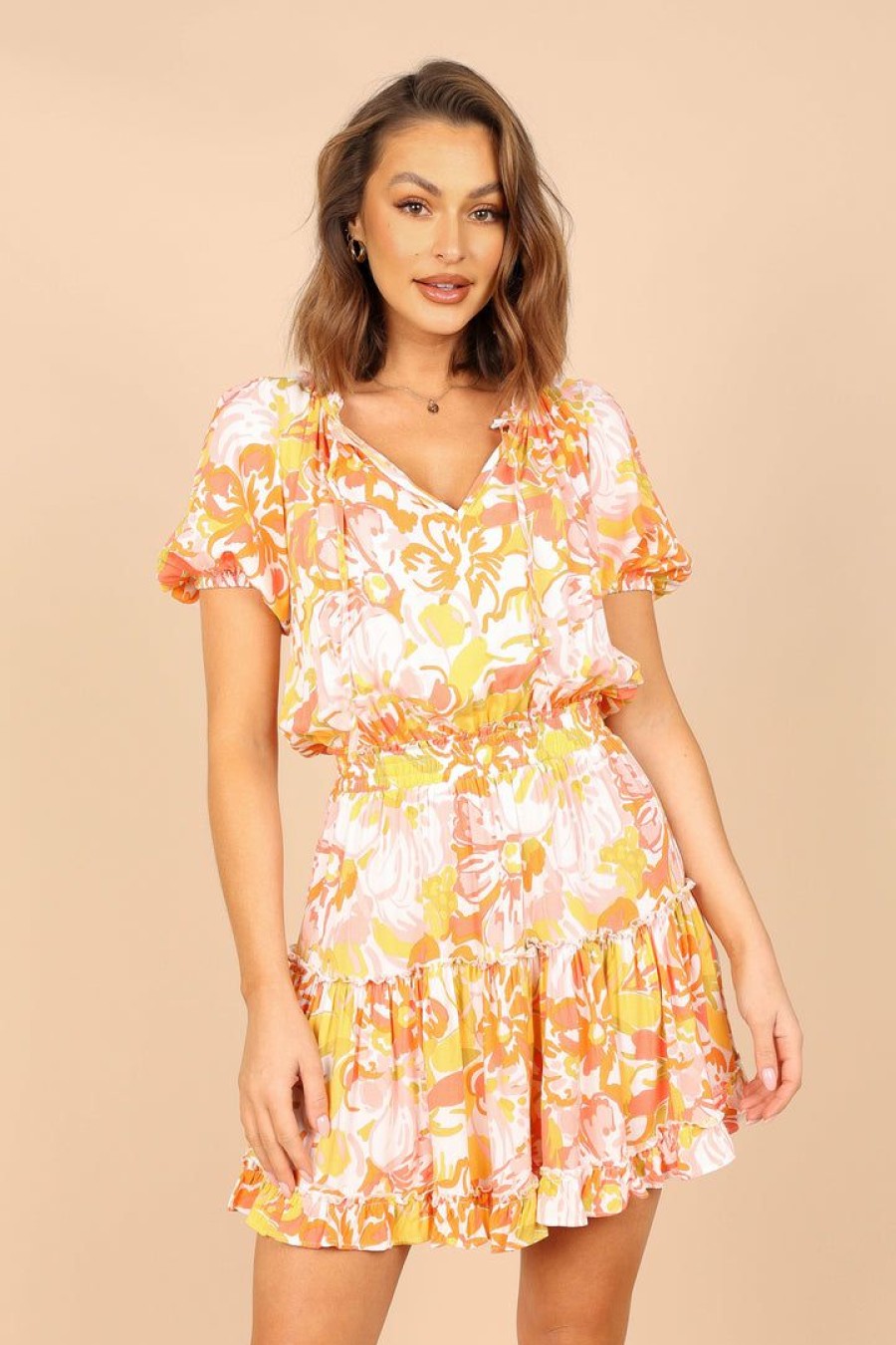 Dresses * | Petal & Pup Exquisite Gifts Feliz Shirred Waist Mini Dress Coral Floral